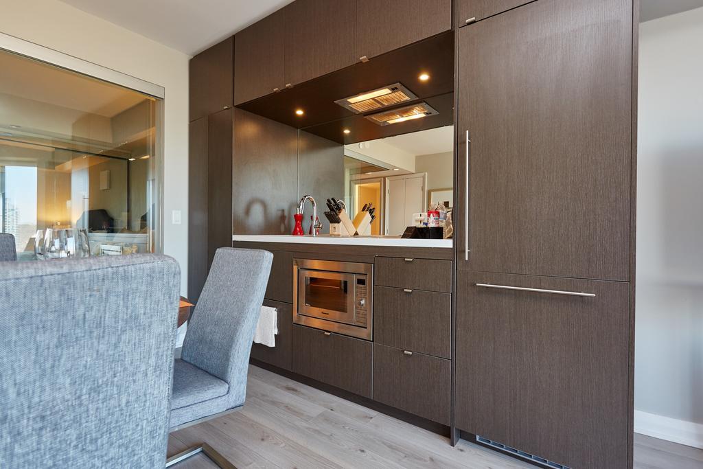 Atlas Suites - Yorkville Furnished Apartments Toronto Chambre photo