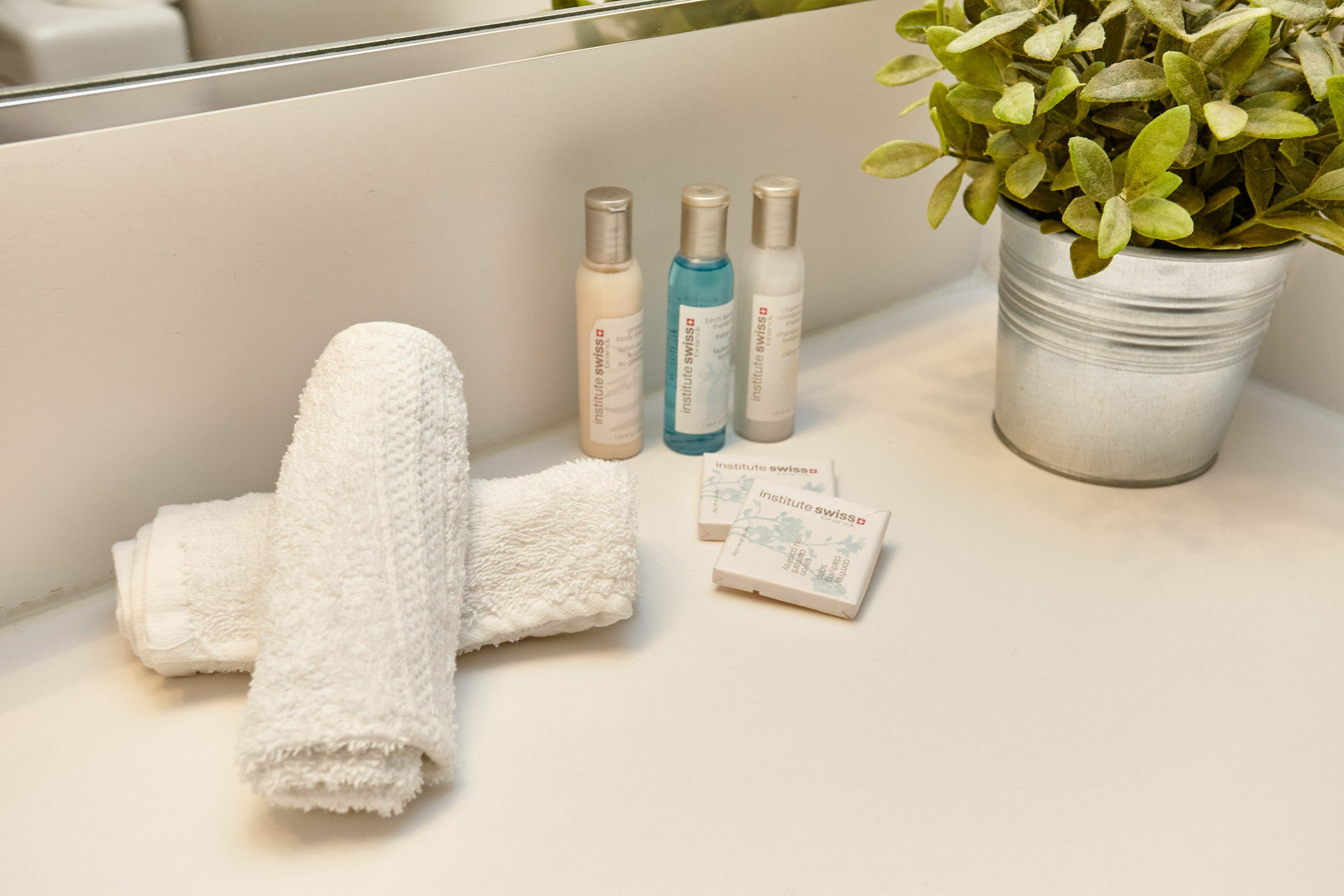 Atlas Suites - Yorkville Furnished Apartments Toronto Extérieur photo