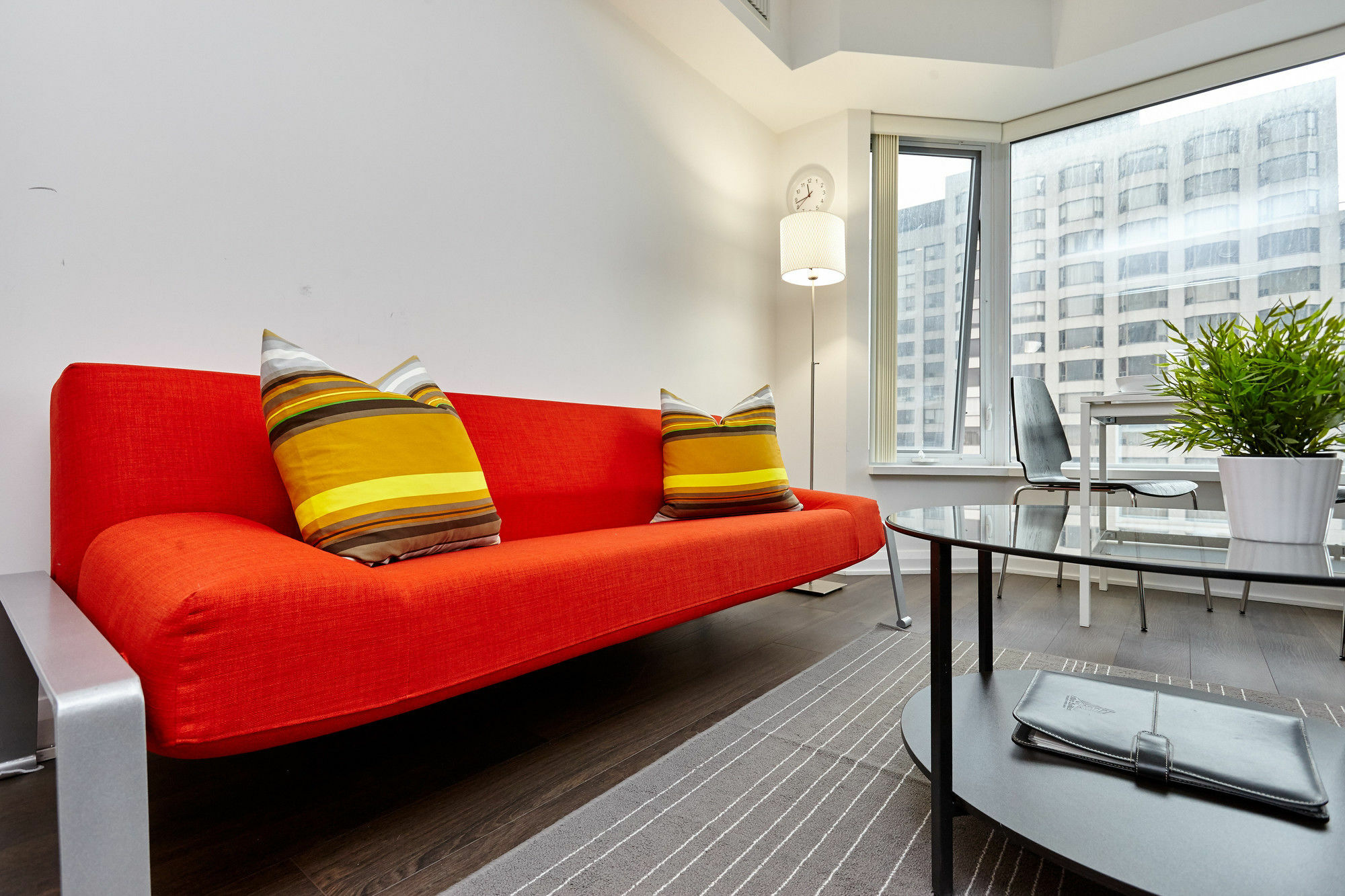 Atlas Suites - Yorkville Furnished Apartments Toronto Extérieur photo
